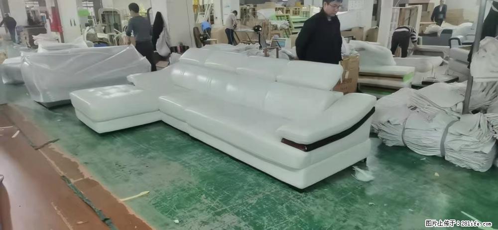 【大厂仿真皮沙发】实木框架，高回弹海绵45密度。全新包装，质量非常好，3.6米右贵妃 - 各类家具 - 居家生活 - 自贡分类信息 - 自贡28生活网 zg.28life.com